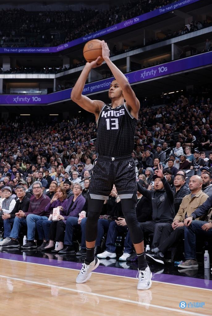  爱德华兹三分箭如雨注森林狼射落太阳